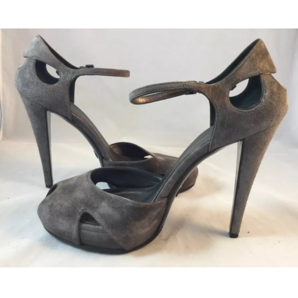 Authentic Giorgio Armani Grey Suede Heels, 39.5